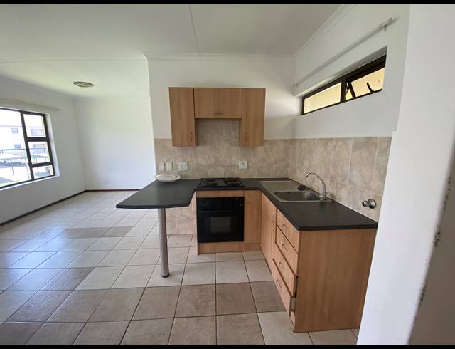 BEDROOM SECTIONAL TITLE FOR SALE IN PARKRAND